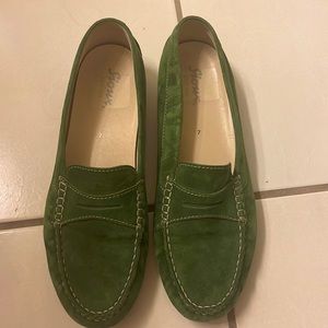 Women’s suede leather green flats